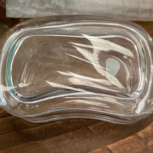 TIFFANY & CO. Crystal "Wave" trinket box